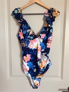 CUPSHE Floral Ruffle One-Piece Swimsuit - Navy Pink Blue